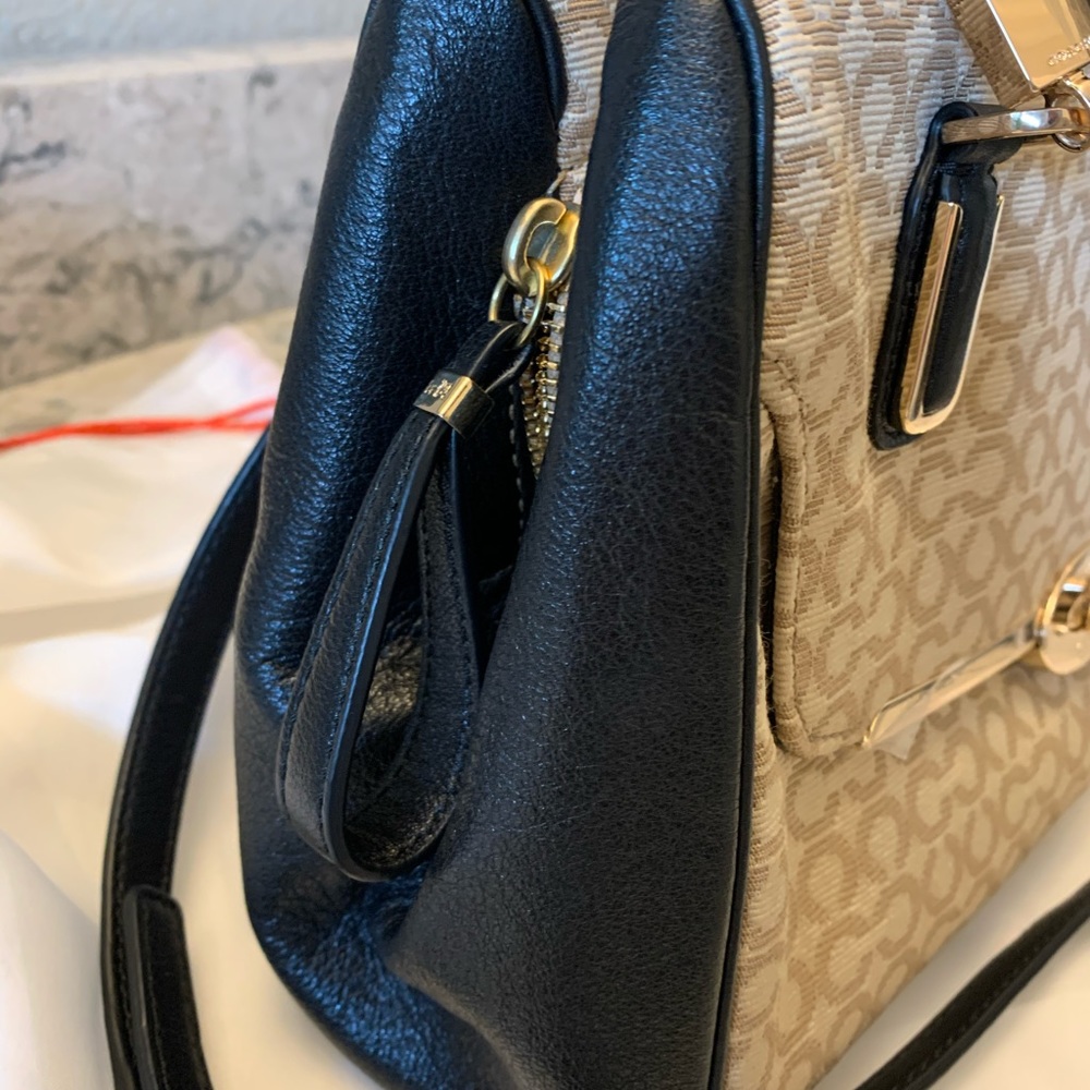 Coach Handbag - Picture 4 of 8